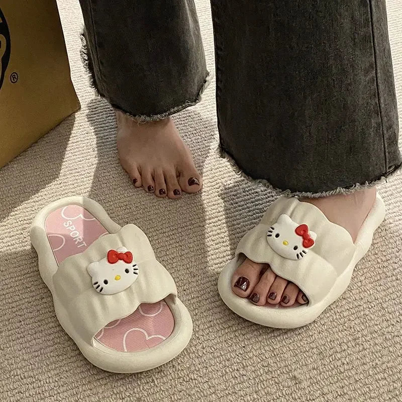 HELLO KITTY SLIPPERS